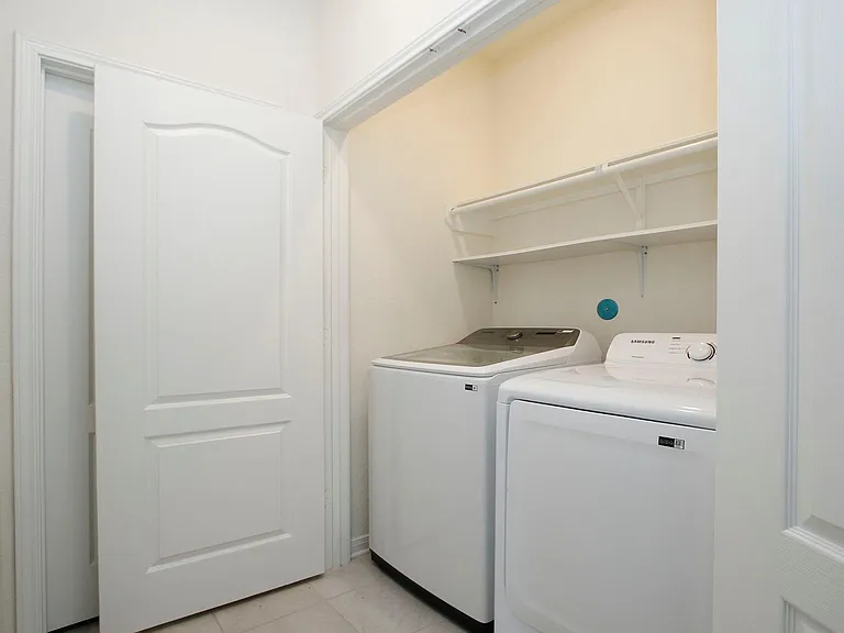 7219 Bakersfield Ct — Photo 37