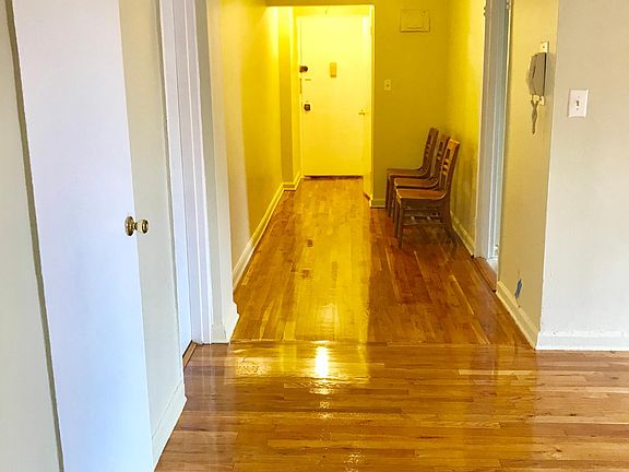 2nd image of 1717 E 18th St Ste 2