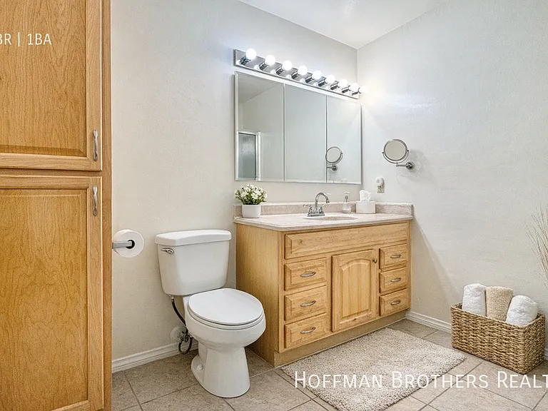 4840 Van Noord Ave #5 — Photo 4