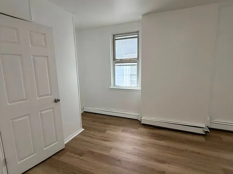 86 Spring St — Photo 23
