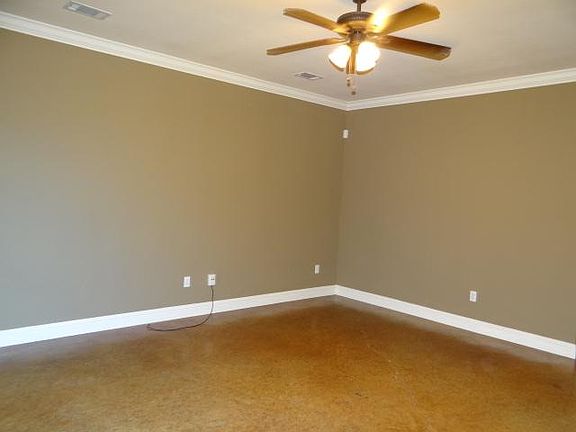 2nd image of 13586 Lily Ave