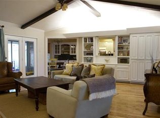 4332 Laren Ln, Dallas, TX 75244