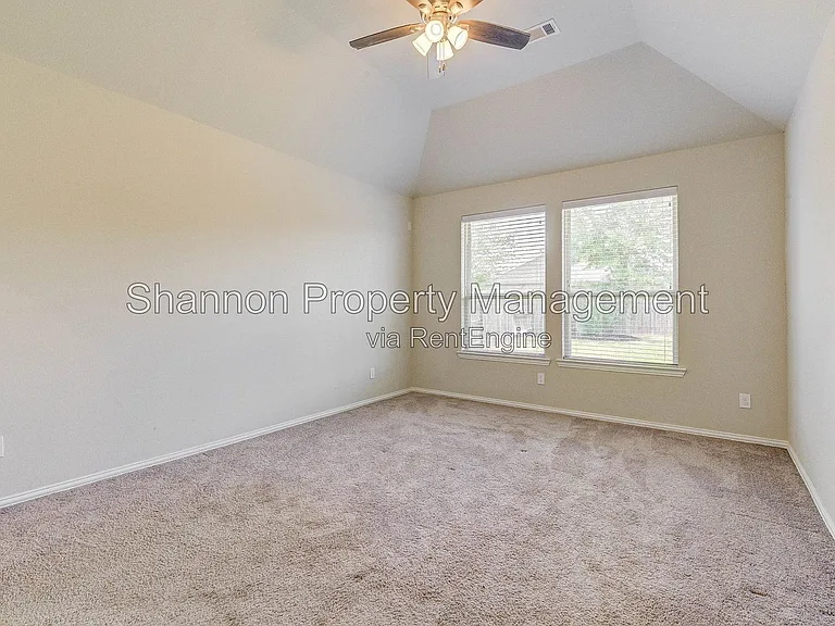 6102 Grace Falls Dr — Photo 13