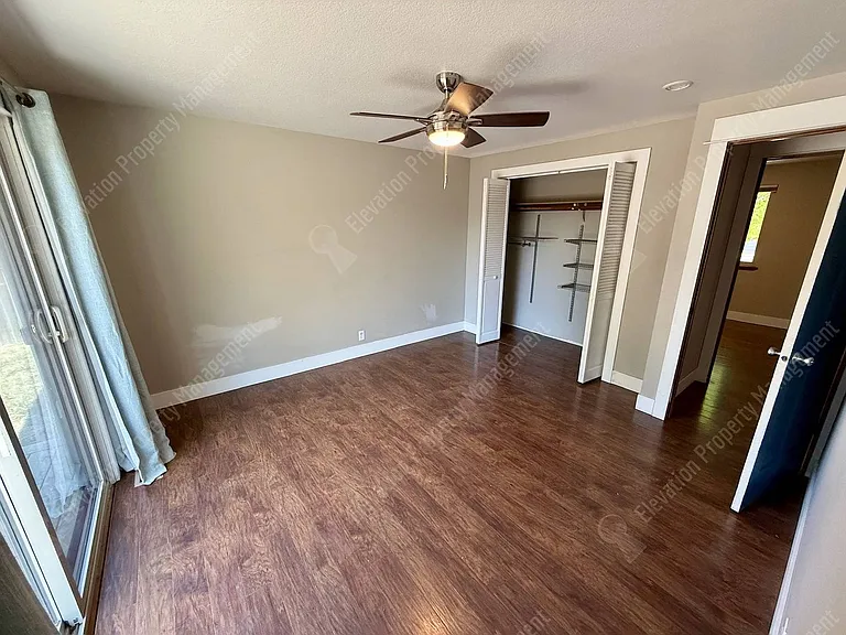 2136 NE Wells Acres Rd — Photo 7