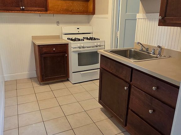 3rd image of 2530 Northwestern Ave #3