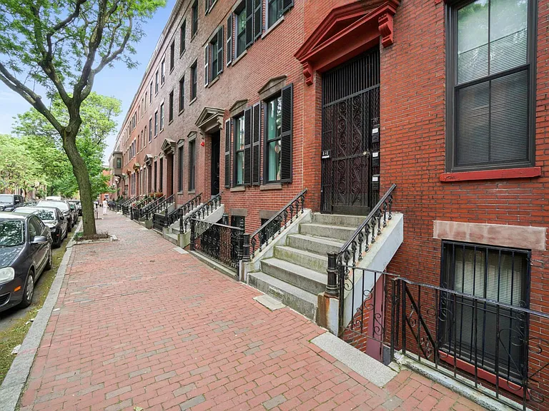 28 Milford St #3 — Photo 20