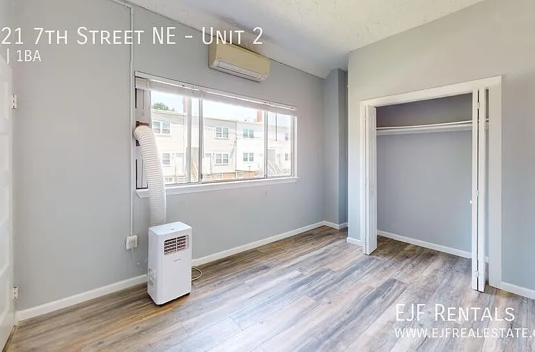 4021 7th St NE #2 — Photo 8