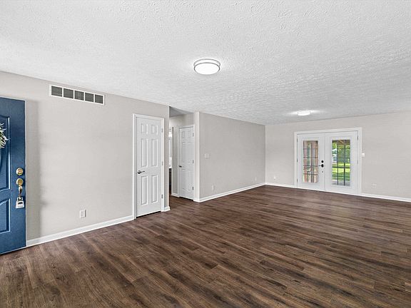 4th image of 2963 Briarcliff Trl