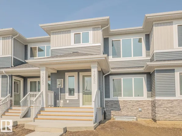 17662 69a St SW, Edmonton, AB T6X 0S5