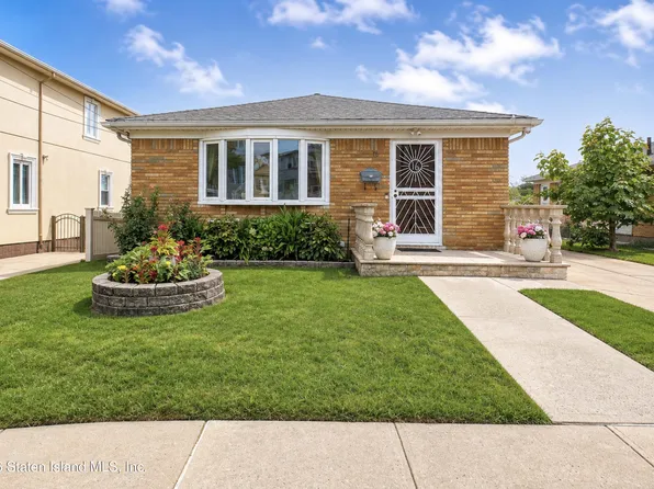 16 Cayuga Ave, Staten Island, NY 10301