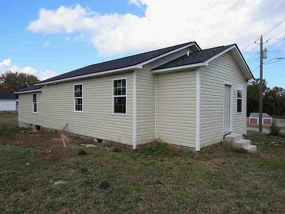 3rd image of 311 N Farmer Dr
