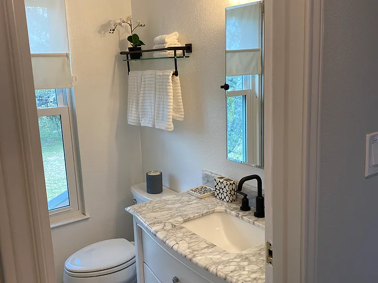 410 Redfield Rd — Photo 7