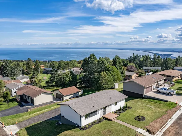 1634 Cliff Ave, Duluth, MN 55811
