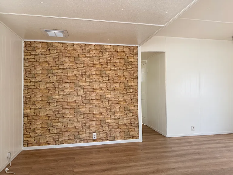 32760 Flagstaff Ave — Photo 9