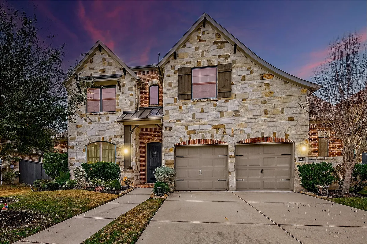 Building Photo - 4231 Shays Manor Ln