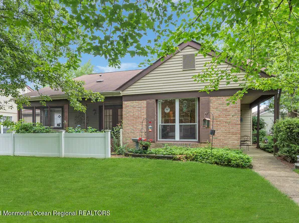 947B Liverpool Circle, Manchester, NJ 08759