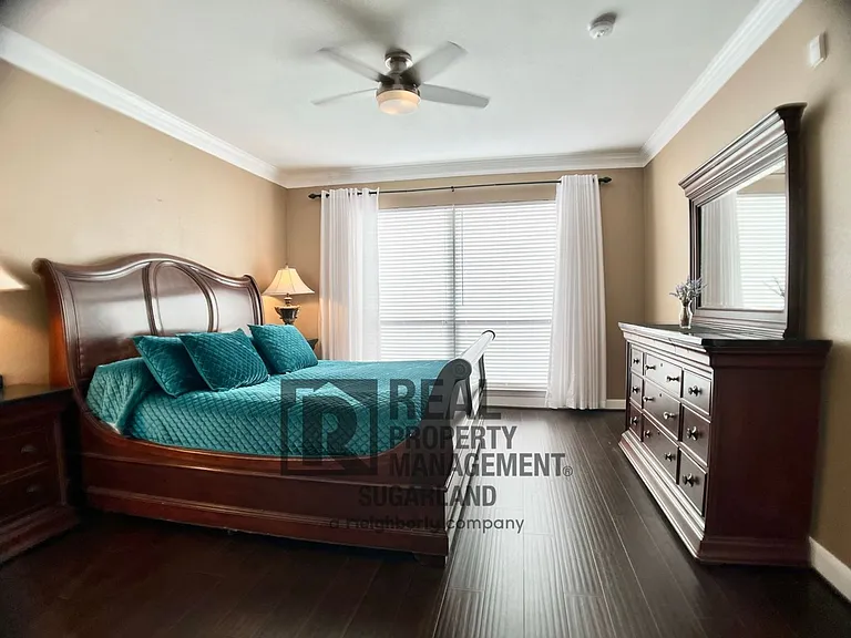 2299 Lone Star Dr #334 — Photo 32