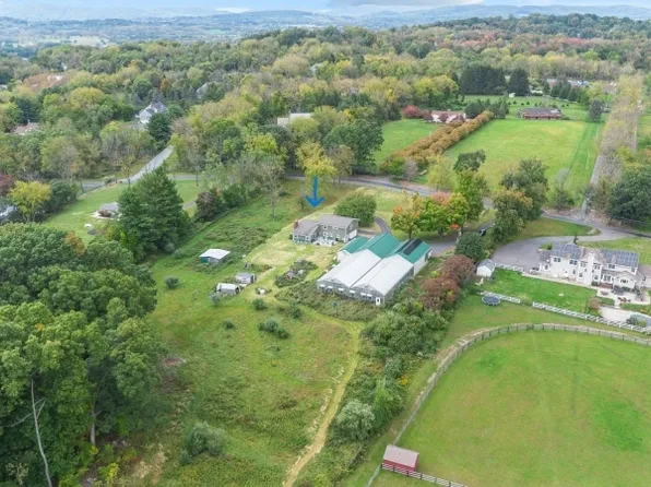 70 Mackenzie Rd, Lebanon Twp., NJ 08827