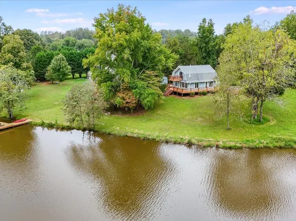 1010 Lakeview Dr, Cedar Grove, NC 27231