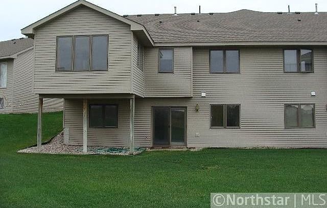 1st image of 706 Danube Cir NE