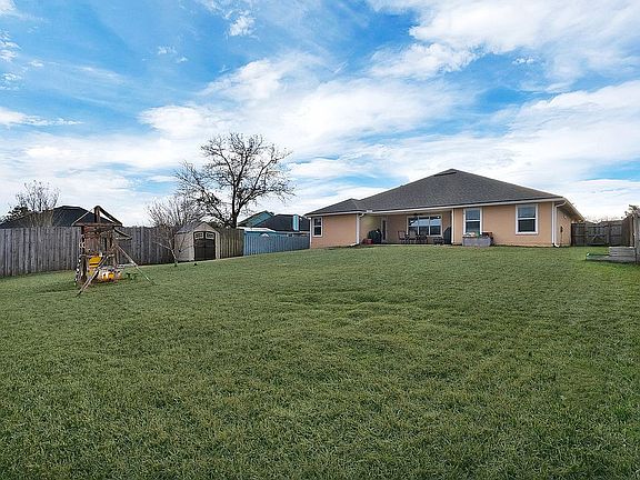 5th image of 2955 Vianey Pl
