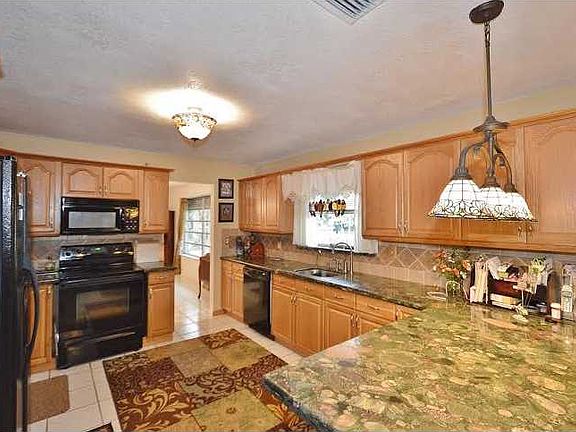 3rd image of 5300 Sw 163 Av