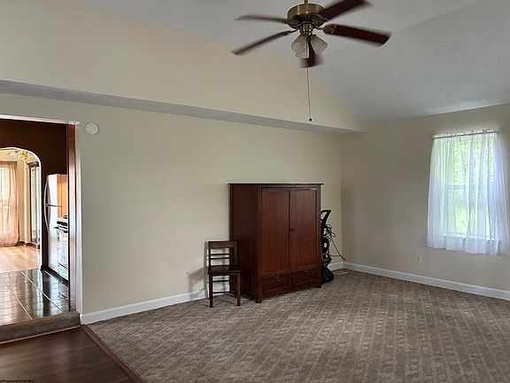 4th image of 1106 Harvatis St