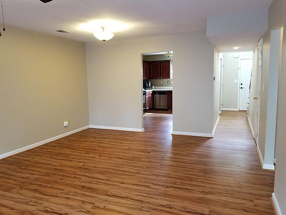 4th image of 3804 Sugar Creek Dr