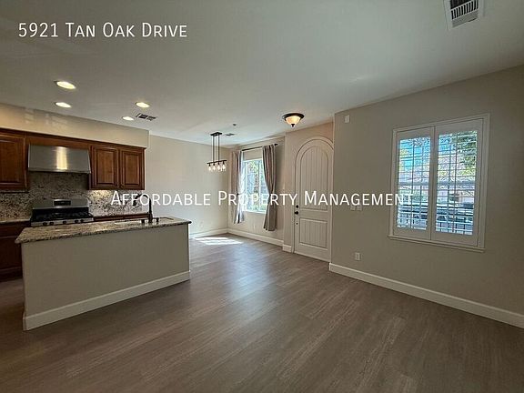 4th image of 5921 Tan Oak Dr