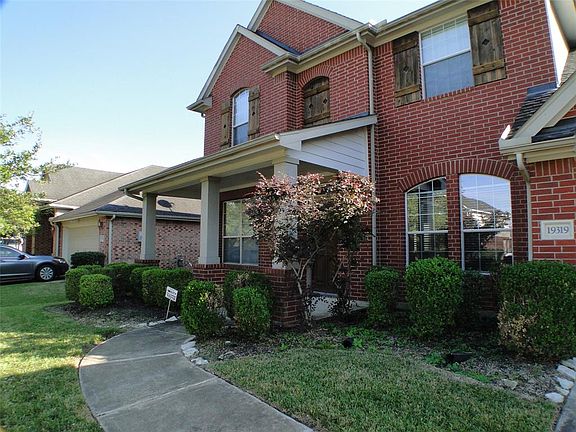 3rd image of 19319 Linden Meadow Ln