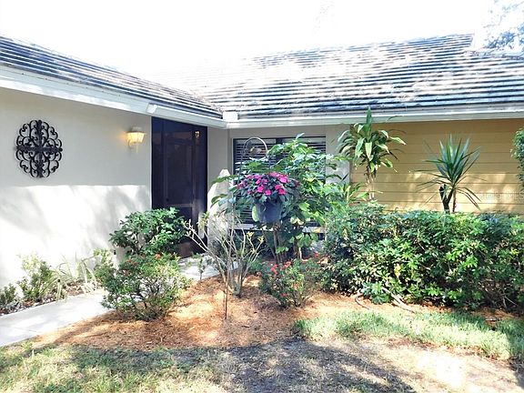 2nd image of 324 Pembroke Dr #203