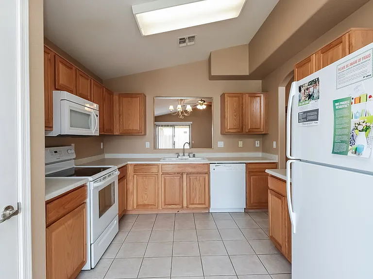 3881 E Wyatt Way — Photo 6
