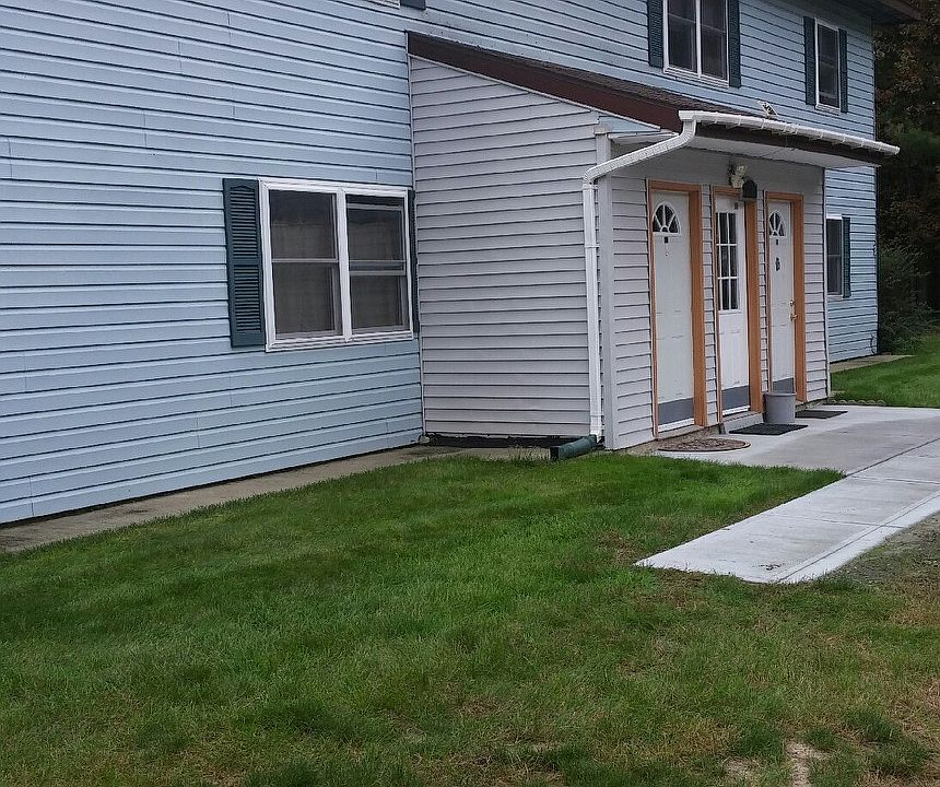 1st image of 3 Waldron Ln