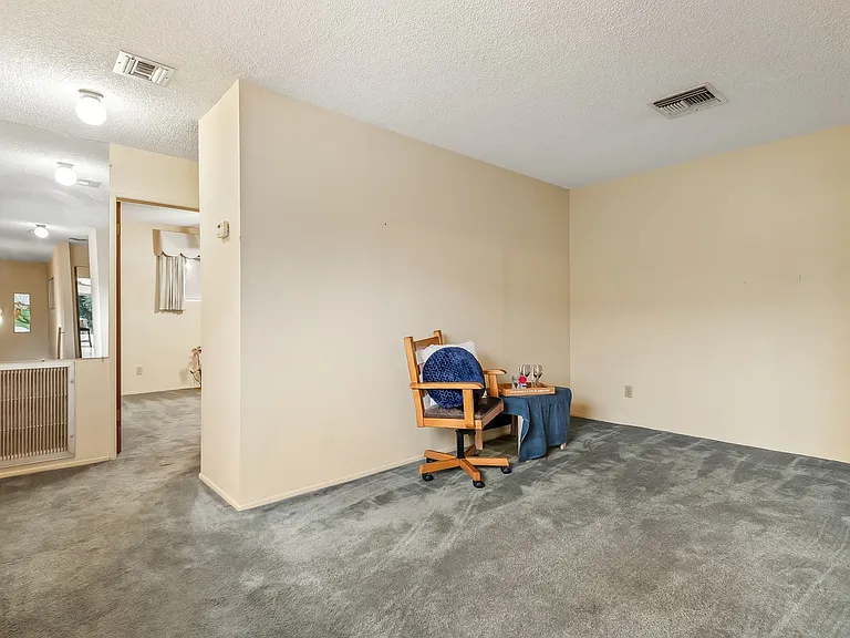 2687 Country Club Dr — Photo 15