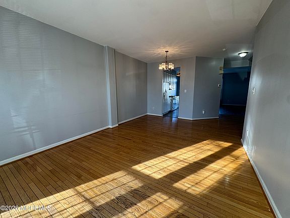 3rd image of 3 Skimmer Ln #38