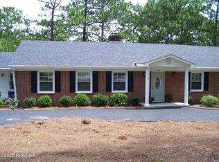 355 Newton Dr, Southern Pines, NC 28387