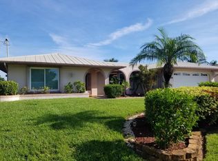 625 SE Whitmore Dr, Port Saint Lucie, FL 34984