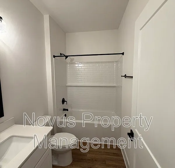205 Laney Dr — Photo 23