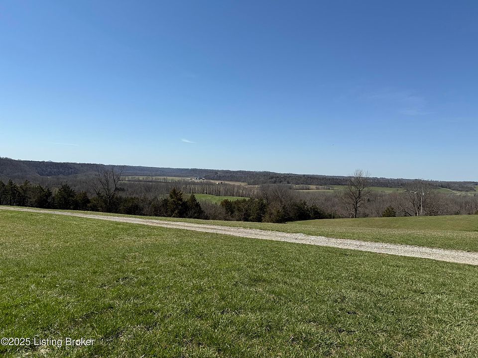 2nd image of 21 Tucker Ln