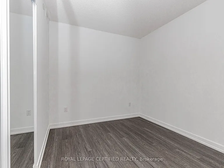 4010 Eglinton Ave W #217 — Photo 31