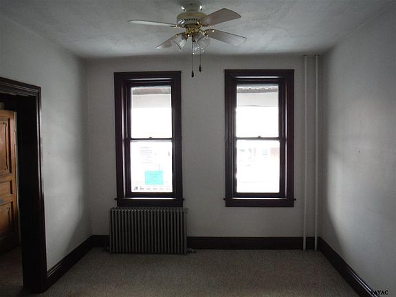 4th image of 1804 Monroe St