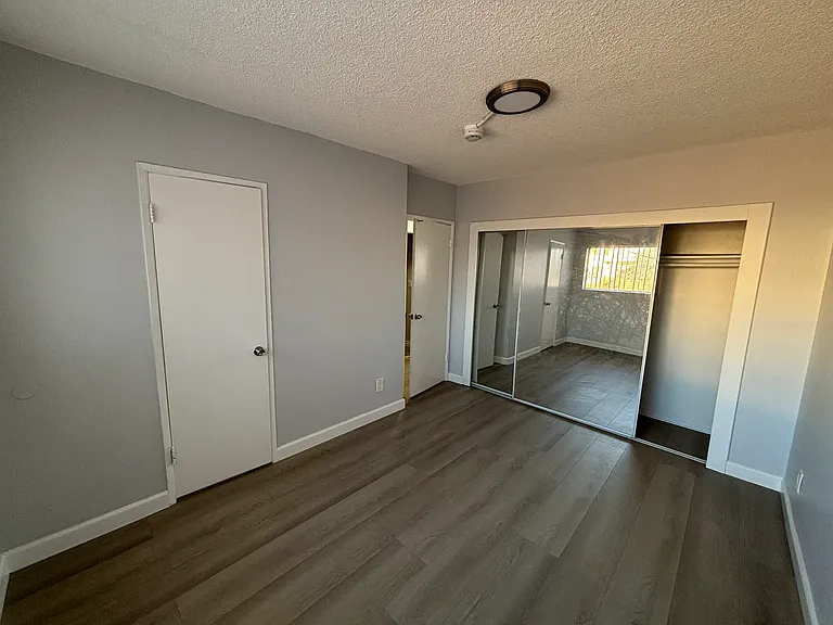 5327 Auckland Ave #4 — Photo 7