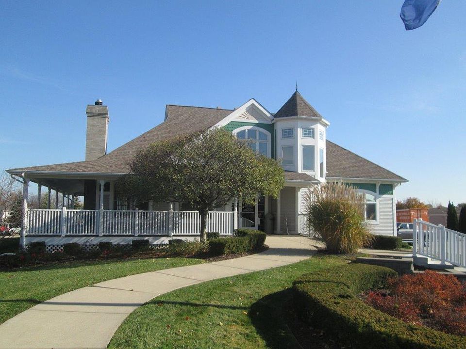 2nd image of 43888 Eureka Dr #512