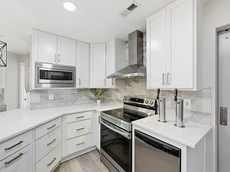 18591 Vineyard Point Ln — Photo 11