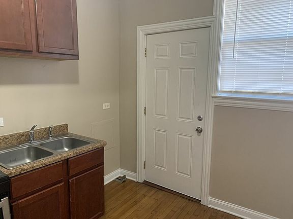 3rd image of 9038 S Langley Ave