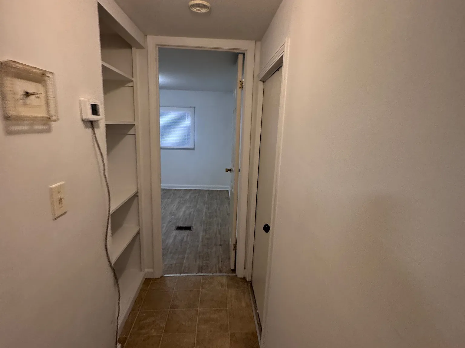 2 bed, 550 sqft, $900 — Photo 3