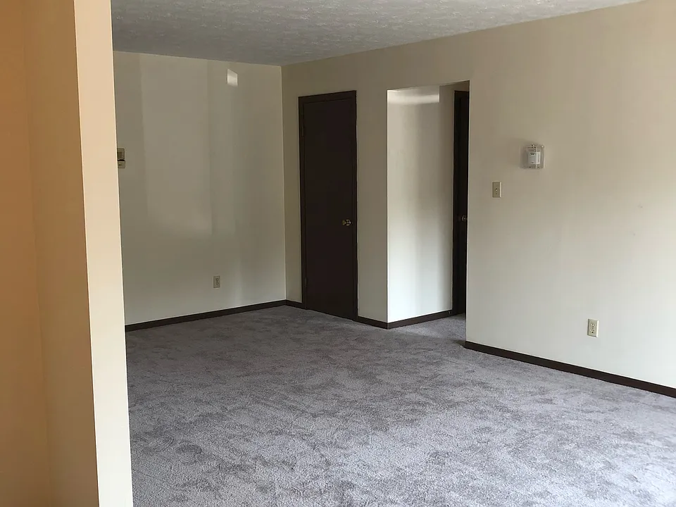 285 Ellis Ave