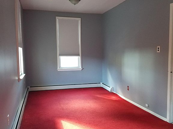 2nd image of 21 King Ave #2
