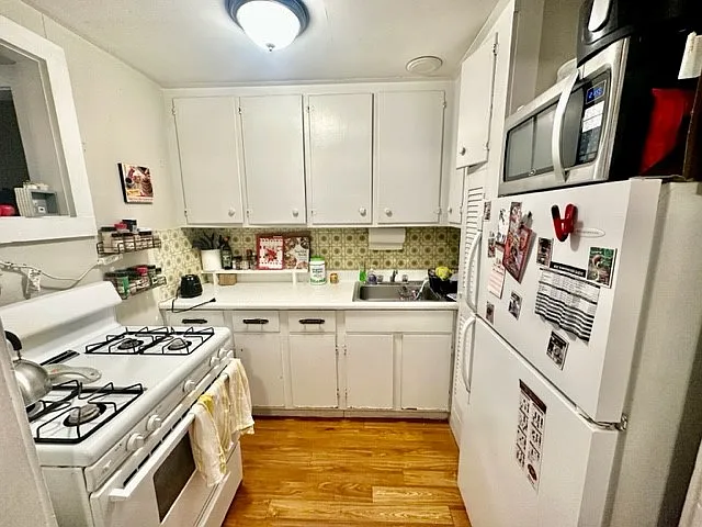 435 Hanover St #5D — Photo 8