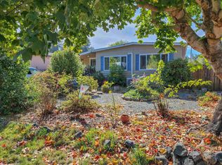 111 Mobile Ln, Crescent City, CA 95531